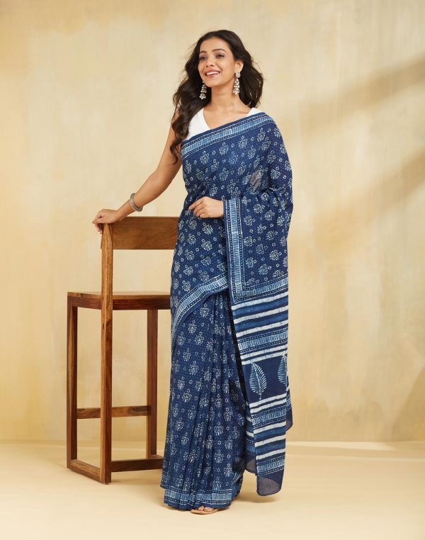 Yumna Zaidi - Champagne Saree